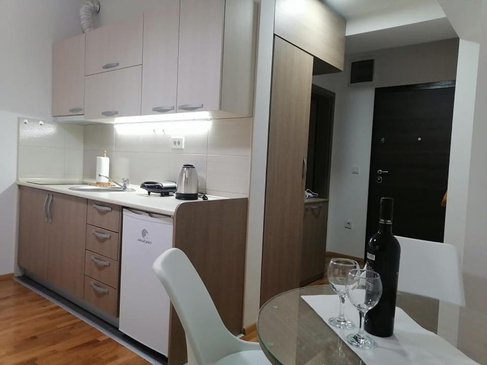 Cosmopolit Apartments Ohrid Esterno foto